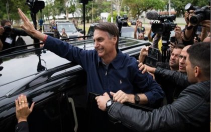 Saludos reaccionarios a Bolsonaro desde Uruguay