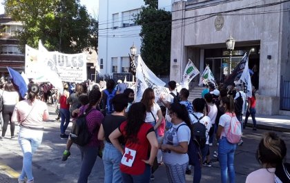 Sigue la lucha por la reincorporación de les promotores de salud 