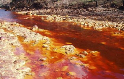 El otro producto de la minería: los relaves y la contaminación de las aguas