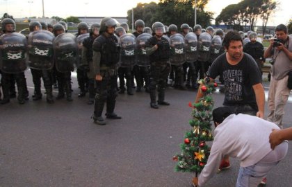 Cresta Roja: Macri dio palos, un bolsón navideño y un futuro incierto 