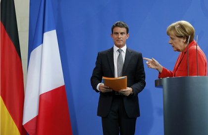 Merkel saluda las reformas de Valls y pide más austeridad