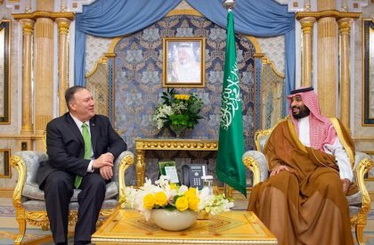 Acusaciones de Arabia Saudí y nuevas sanciones de Trump contra Irán aumentan la tensión regional