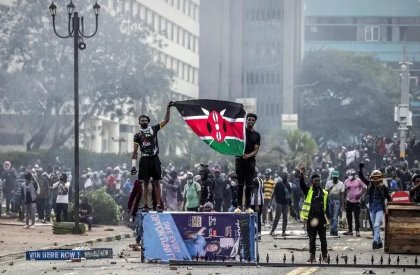 El presidente de Kenia descarta la Ley de ajuste del FMI tras las protestas y la toma del Parlamento