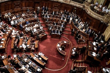 El Parlamento aprobó ley que ataca derecho de reunión