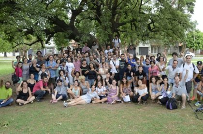 ¡Todos adentro! Primer gran paso de los trabajadores del Diario Hoy