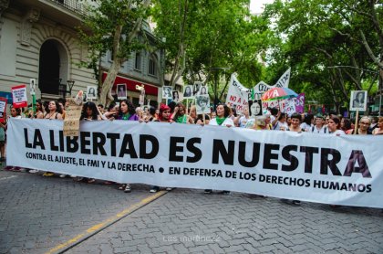 Miles de mujeres marcharon en Mendoza contra la violencia y la derecha