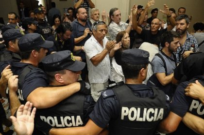 Juzgado de apelaciones ratifica la condena por atentado y el dictamen de prisión para los imputados en los sucesos de la Suprema Corte en 2013