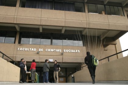 Asamblea de Facultad de Ciencias Sociales UChile paraliza el 30 y conforma comité de huelga