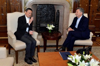 Macri firmó convenio con Alibaba para que las Pymes vendan alimentos y vino