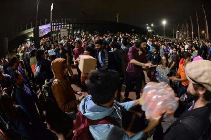 Miles de estudiantes, trabajadores y vecinos se organizan para ayudar