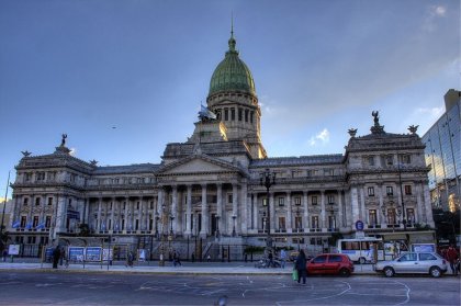 Obsceno: diputados y senadores se aumentarán las dietas y cobrarán arriba de $ 450 mil