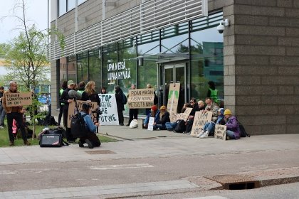 Protesta en la sede central de UPM 