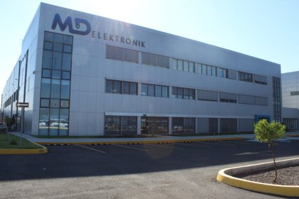 En MD Electronik se trabajan ilegalmente 12 horas diarias