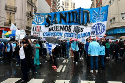 Crecen las protestas: paro nacional de trabajadores y trabajadoras de Sanidad 