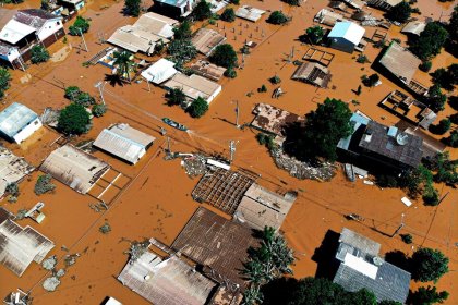 Abandono gubernamental: 7 muertos y miles de personas sin hogar por las lluvias en el sur de Brasil