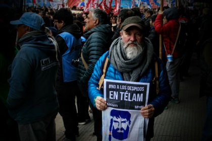 [Fotogalería] No a los despidos de Télam y Radio del Plata 