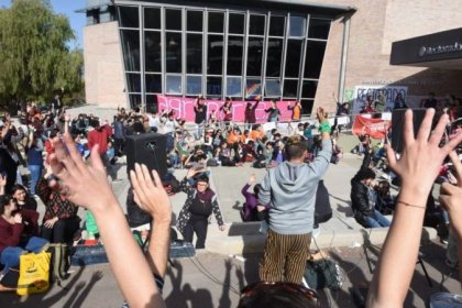 Estudiantes de la Universidad Nacional de Cuyo pelean por la Educación Pública