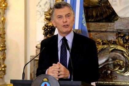 El DNU de Macri cosechó más críticas que aplausos