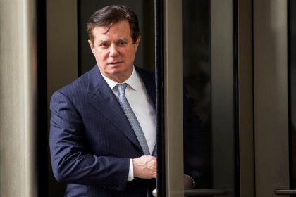 Condenan a más de 7 años de cárcel a Manafort, exjefe de campaña de Trump