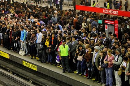 Día de la Salud Mental: La dura radiografía de Chile que deja en claro que hay que reducir la jornada laboral