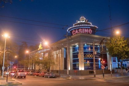 Suárez recorta salarios a trabajadores del Casino de Mendoza