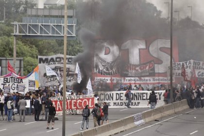 June 9: Argentina's workers to strike