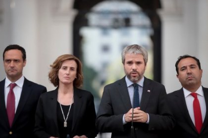 ¿Quiénes son los ex ministros y ex parlamentarios que van de candidatos a la convención constitucional?