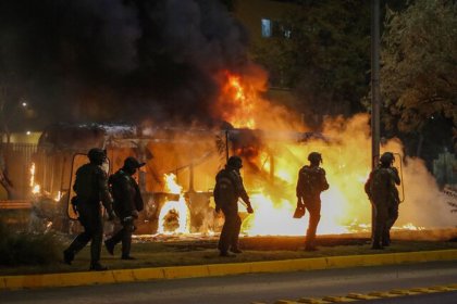 Intensa noche de protestas en la capital