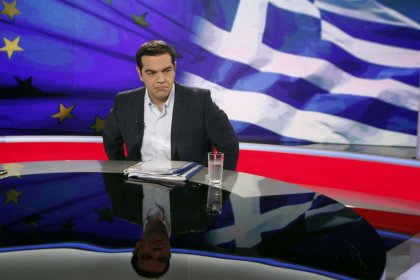 Tsipras acepta las imposiciones de la Troika a cuatro días del referéndum