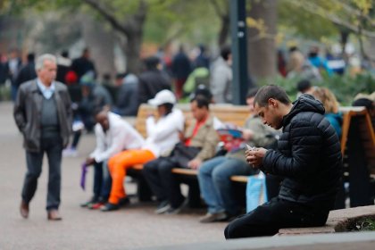 Tasa de desocupación en Chile llega a un 10,4% dejando a casi un millón de personas sin empleo