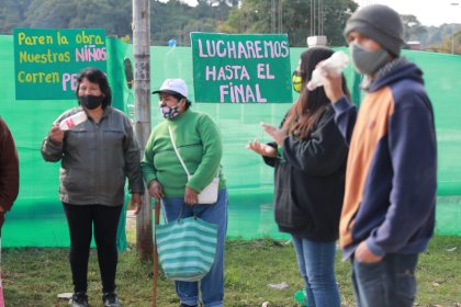 Vecinos de Campo Verde y 9 de Julio reclaman por el deterioro de sus casas