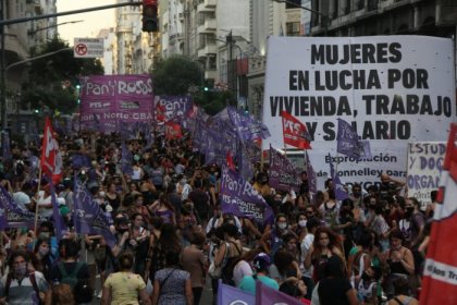 Pan y Rosas reivindica los métodos de lucha históricos del movimiento de mujeres 