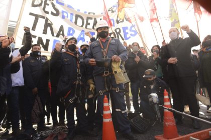 Despedidos de Edesur: “Somos técnicos especializados, pero el Gobierno nos ofrece planes”