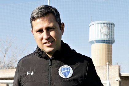 Quién es Diego Flores, el ex ayudante de Bielsa que fue presentado como nuevo DT de Godoy Cruz