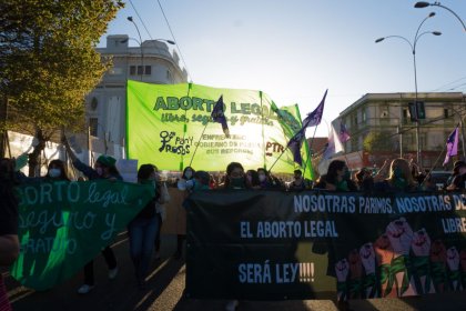 Candidaturas de juventud en Valparaíso: ¡Les trans también vamos por el aborto legal!