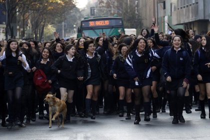 Revuelta: sustantivo femenino