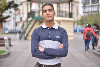 El joven trabajador de la salud y de la diversidad sexual que se postula al CORE