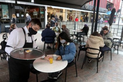 Mar del Plata: hay al menos 4000 gastronómicos aislados y muchas empresas no pagan los días