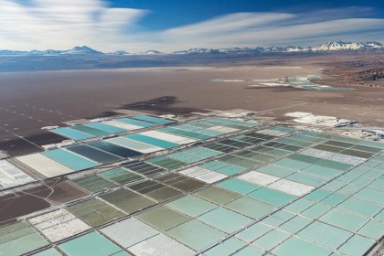 Biólogo ambiental explica el saqueo del litio y su impacto socioambiental