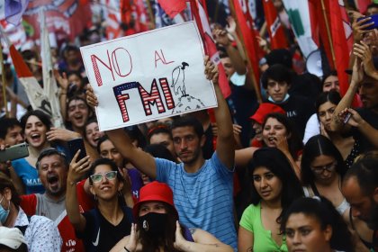 8 de Febrero. Ushuaia: a ganar las calles contra el pacto con el FMI