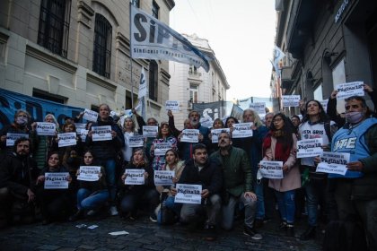 35 años de Página 12: sus trabajadoras y trabajadores celebraron luchando