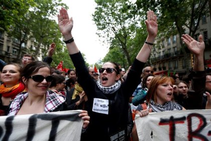 Hollande amenaza con prohibir las manifestaciones contra la reforma laboral en Francia