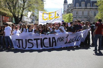 La Plata: Multitudinaria marcha exigiendo justicia por Lucía