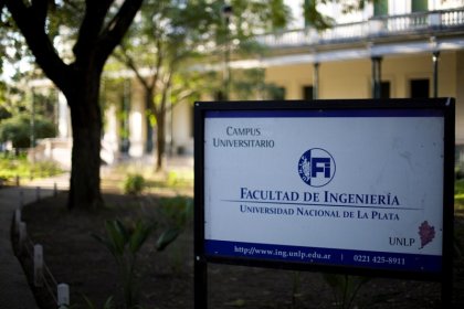 UNLP: escandalosa sesión del Consejo Directivo de Ingeniería ante denuncia de acoso de una trabajadora