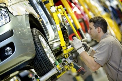 La producción automotriz subió 3,3 % en noviembre