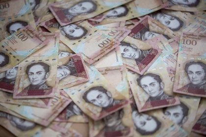 El billete de 100 bolívares y la profundidad de la crisis económica