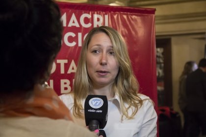 “Por escándalos de corrupción, el Gobierno busca el blindaje moral de Carrió y Ocaña”