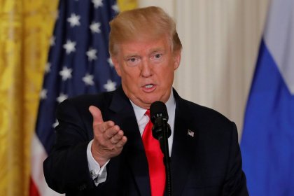 Trump asegura que "todas las opciones están sobre la mesa" contra Corea del Norte