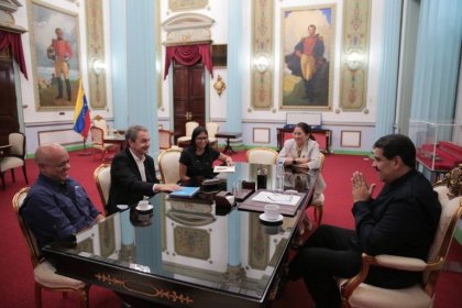 Las reuniones secretas entre el chavismo y la oposición continúan de la mano de Zapatero