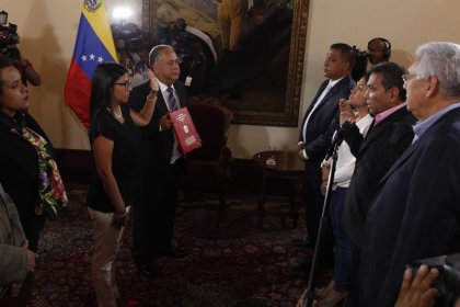 Se fractura la oposición tras jurar 4 de sus gobernadores ante la Constituyente chavista